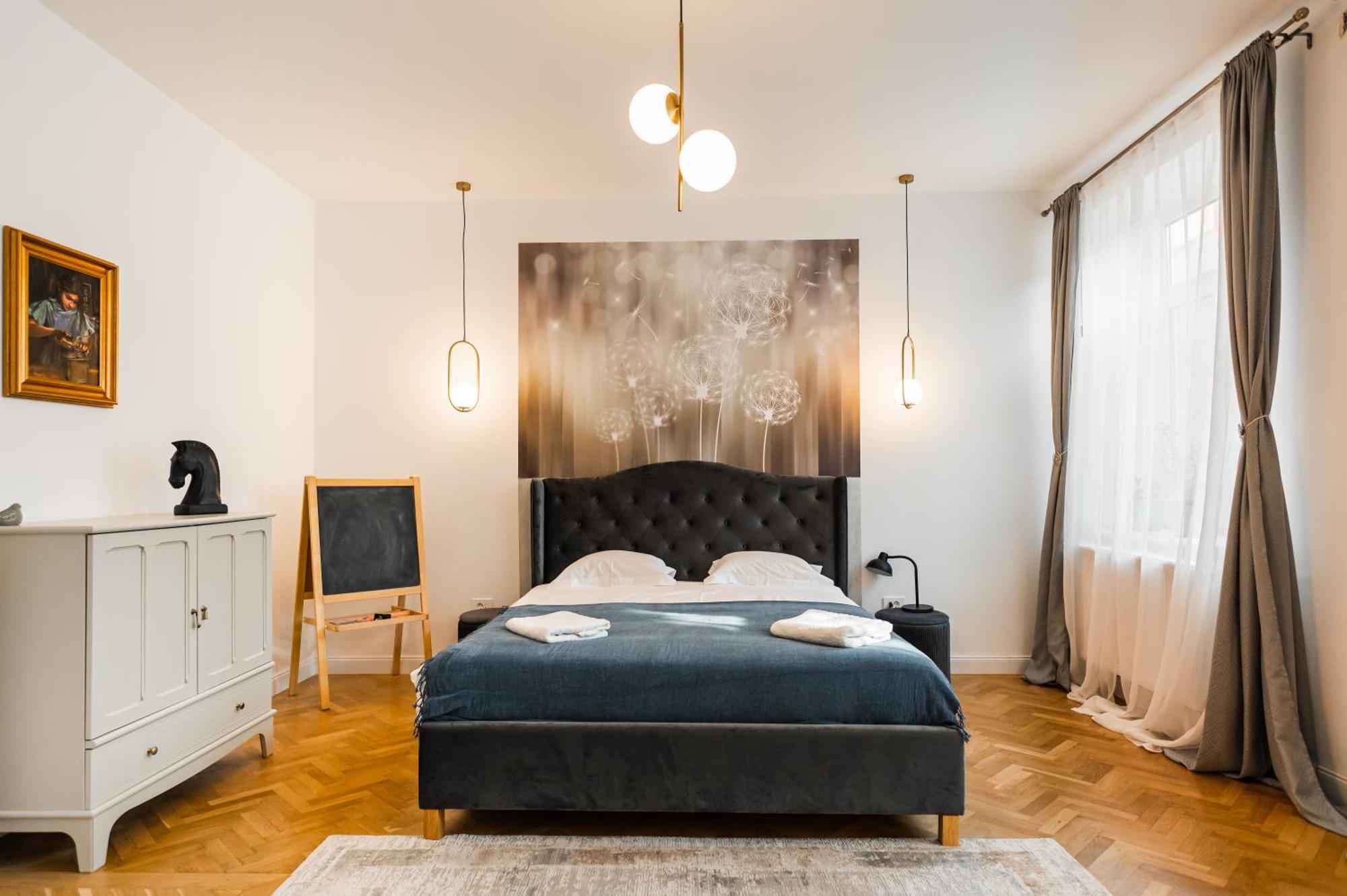 Appartamento Lara'S Loft Braşov Esterno foto